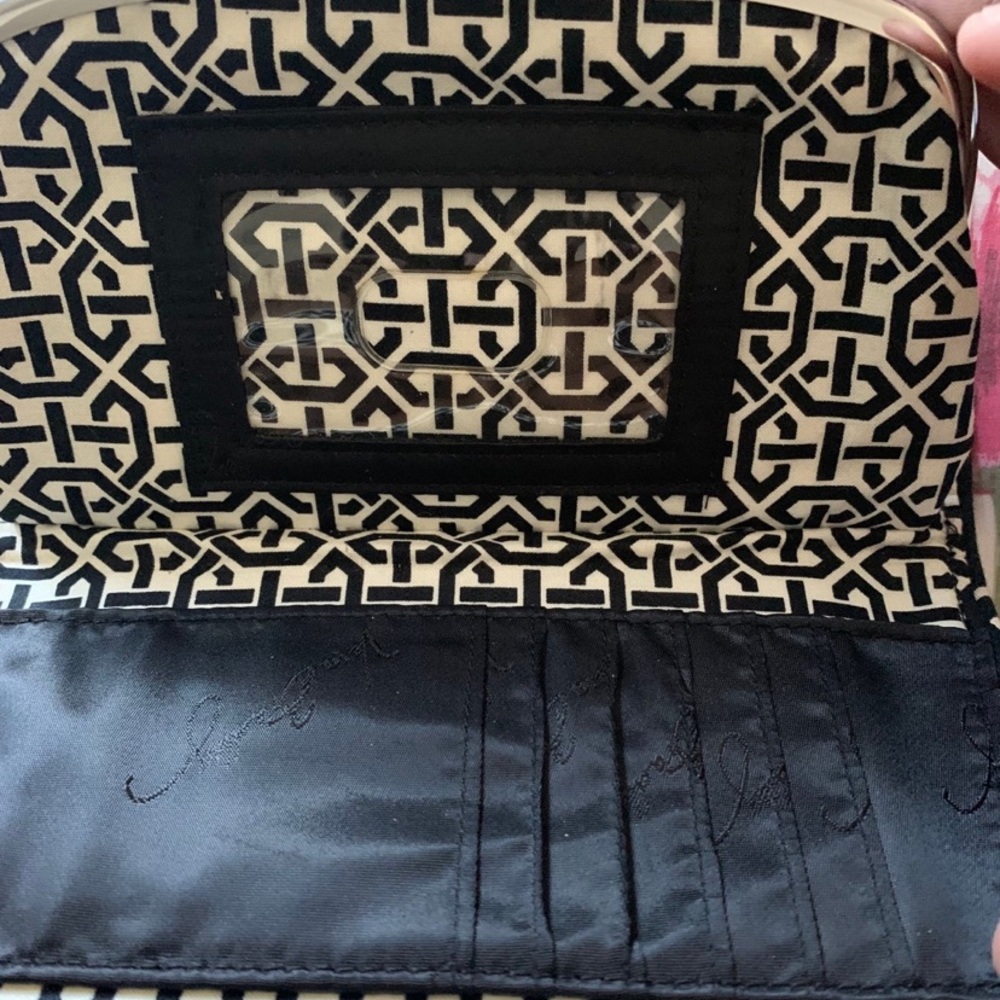 Wallet - Picture 4 of 4